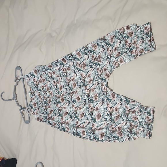 Bamboo Lotus Flower Jumpsuit - Picture 4 of 4